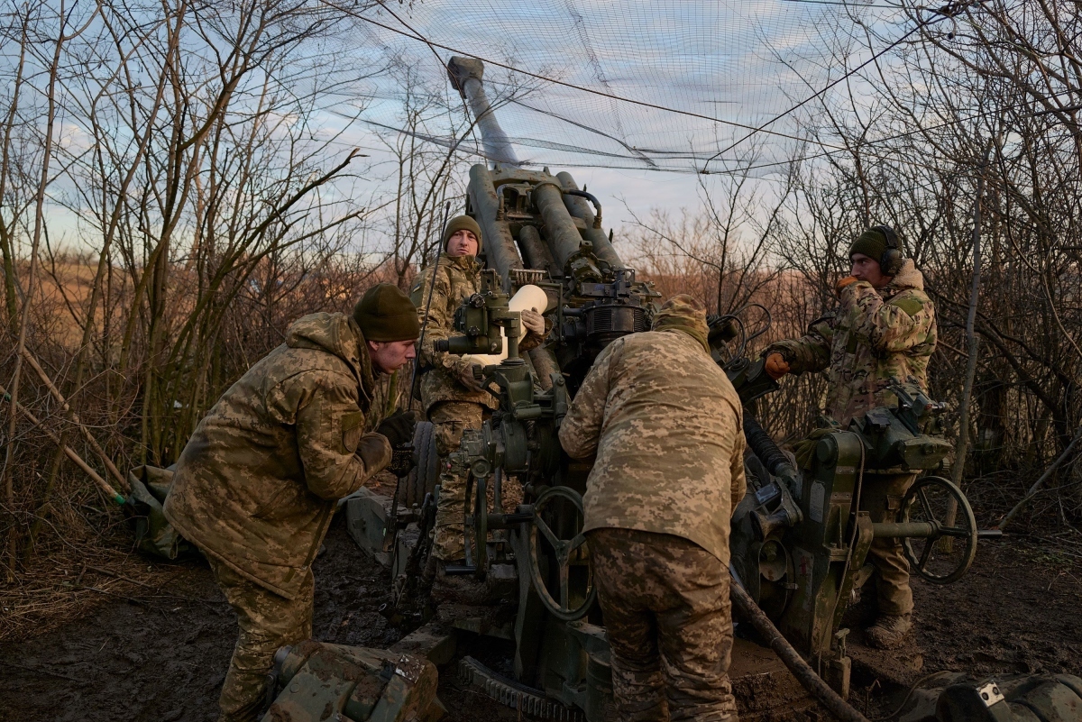 Nga khai hỏa lựu pháo Giatsint-B xóa sổ kho đạn và pháo M-777 của Ukraine